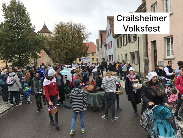 Schüler von Pamiers beim Festumzug Crailsheimer Volksfest